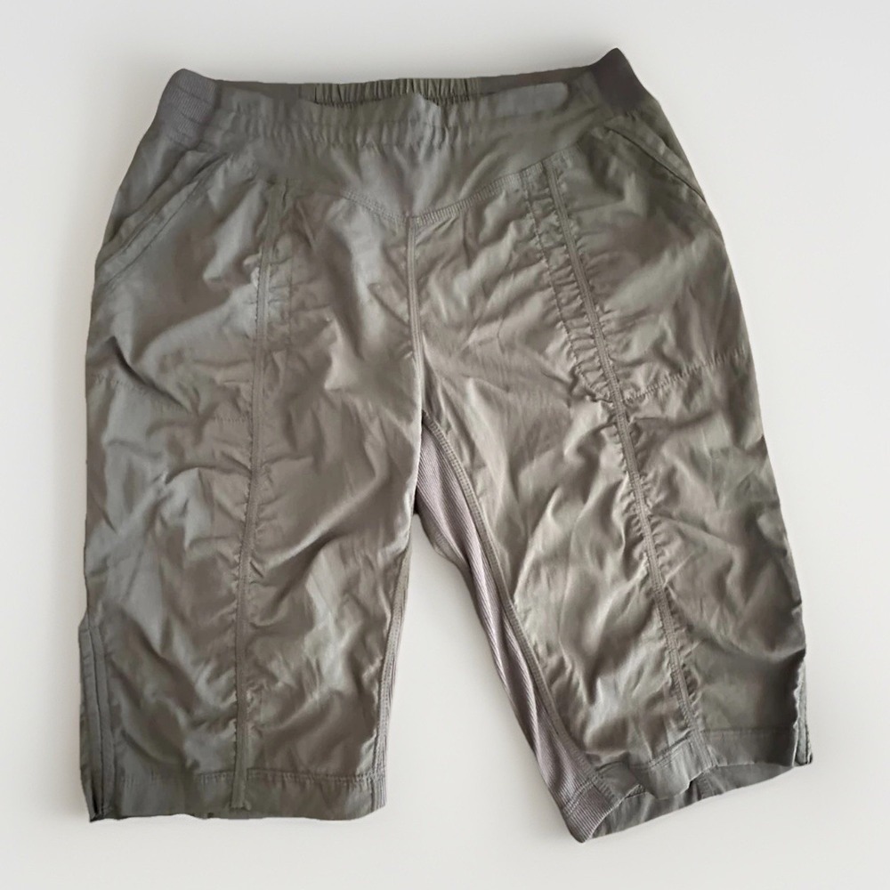 Indygena‎ Gray Hiking Shorts Womens Small Outdoor Gorpcore Granola Trail Utility